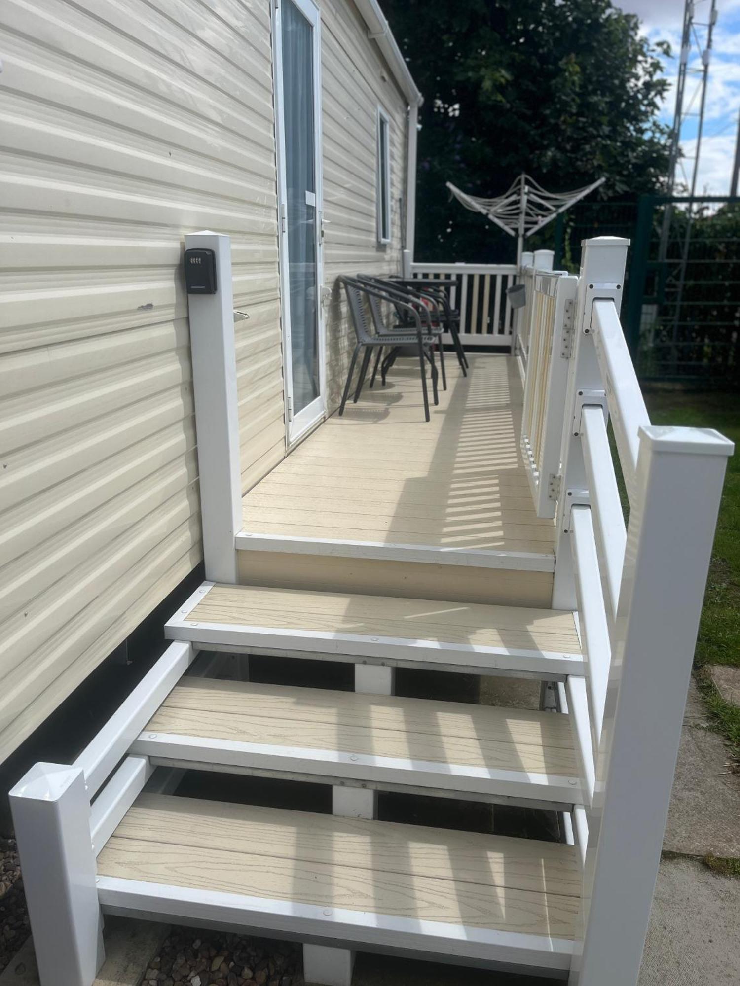 The Luxury Wolds Retreat 6 Berth 3 Bedrooms Beds Made For Arrival Wifi Ingoldmells Zewnętrze zdjęcie